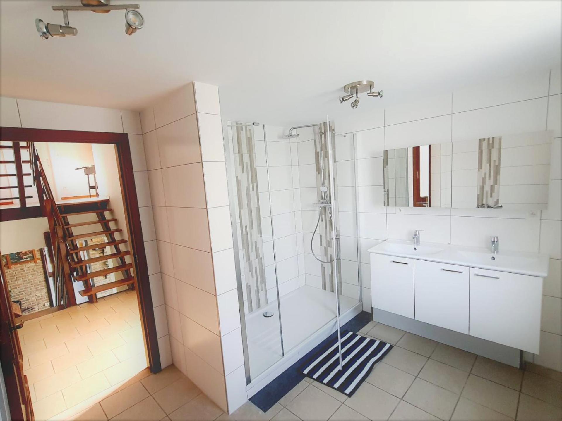 Maison De Vacances Situee Entre Liege, Tongres Et Vise Slins Luaran gambar